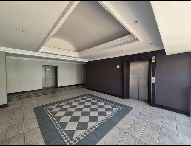 974M² OFFICE TO LET IN SANDTON CENTRAL
